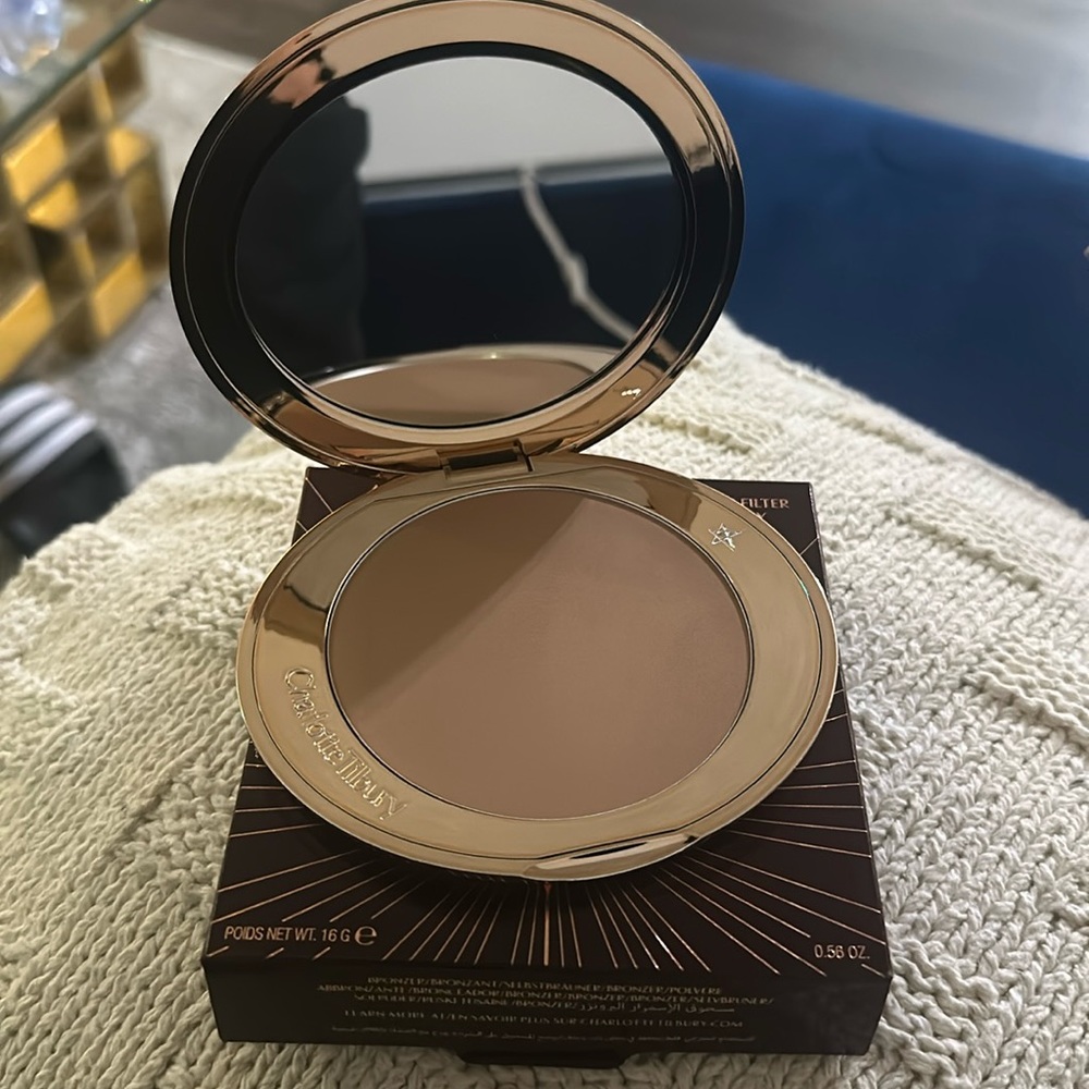 Charlotte Tilbury Airbrush Matte Bronzer